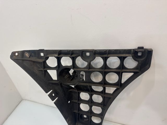 bontott BMW 5 E60 Bal hátsó Oldal Lökhárító Tartó (Műanyag)