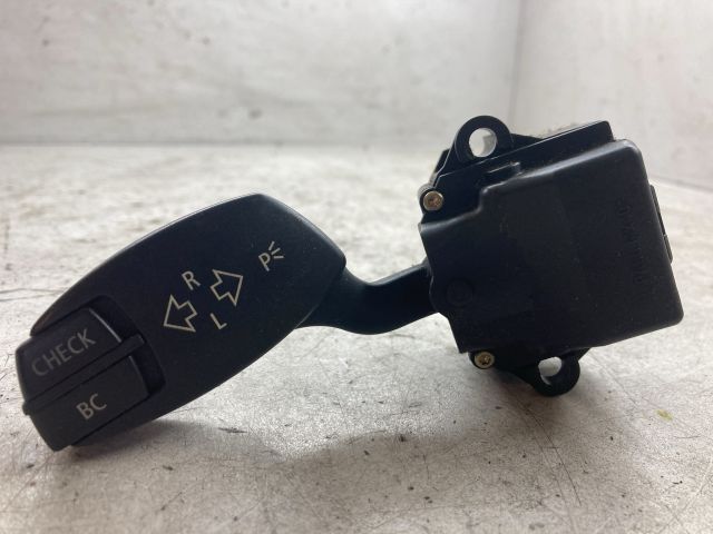 bontott BMW 5 E60 Bal Kormánykapcsoló Irányjelző