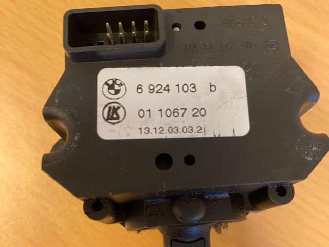 bontott BMW 5 E60 Bal Kormánykapcsoló Irányjelző