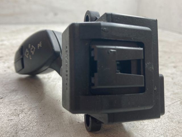 bontott BMW 5 E60 Bal Kormánykapcsoló Irányjelző