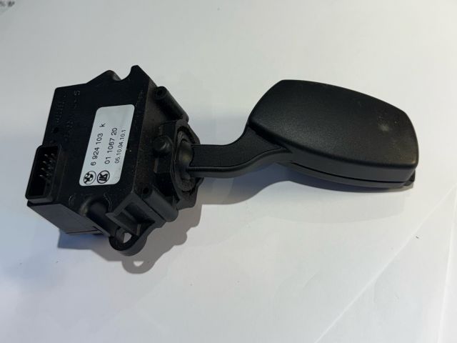 bontott BMW 5 E60 Bal Kormánykapcsoló Irányjelző