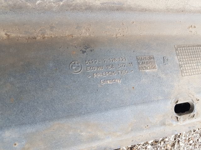 bontott BMW 5 E60 Bal Küszöb