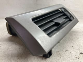 bontott BMW 5 E60 Bal Szellőző