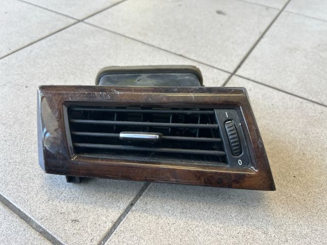 bontott BMW 5 E60 Bal Szellőző