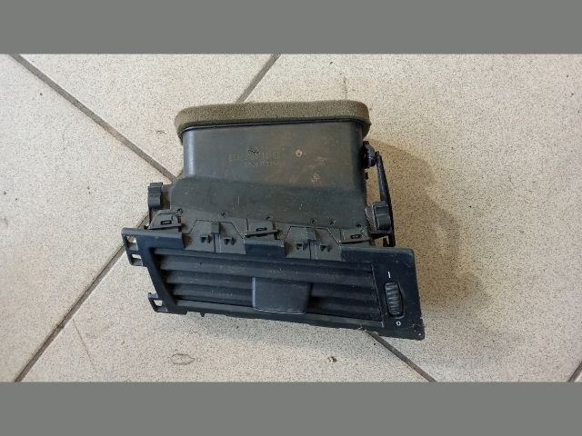 bontott BMW 5 E60 Bal Szellőző