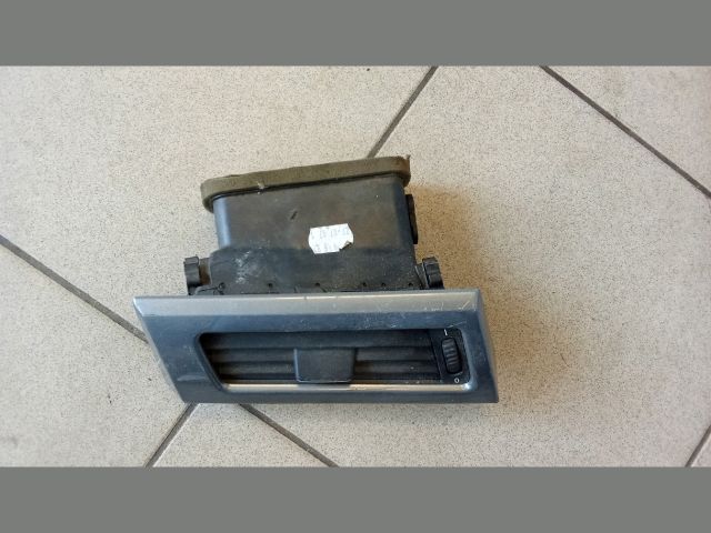 bontott BMW 5 E60 Bal Szellőző