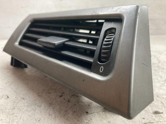 bontott BMW 5 E60 Bal Szellőző