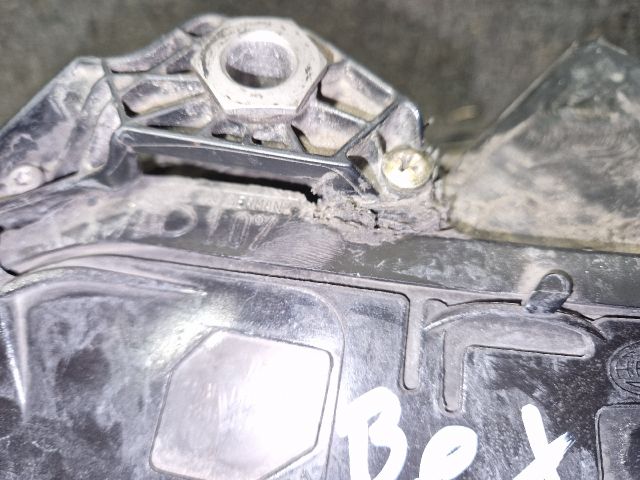 bontott BMW 5 E60 Bal Xenon Fényszóró