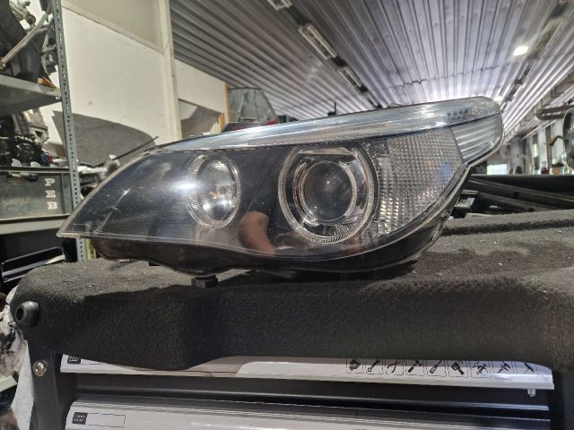 bontott BMW 5 E60 Bal Xenon Fényszóró