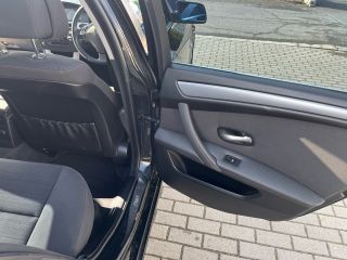 bontott BMW 5 E60 Biztosítéktábla Utastér
