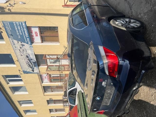 bontott BMW 5 E60 Biztosítéktábla Utastér