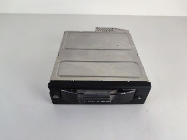 bontott BMW 5 E60 CD / DVD Tár