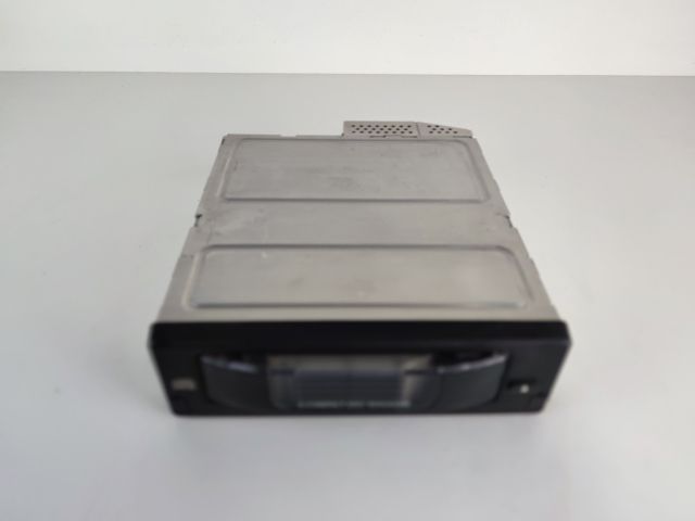 bontott BMW 5 E60 CD / DVD Tár