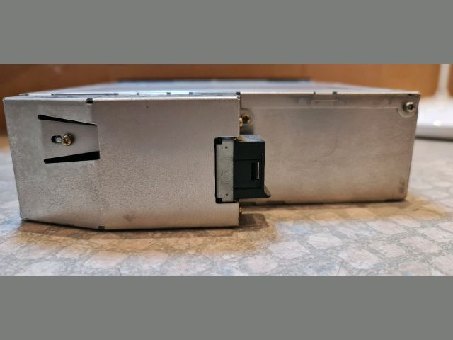 bontott BMW 5 E60 CD / DVD Tár