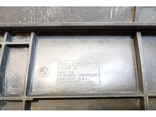 bontott BMW 5 E60 Csomagtér Kárpit