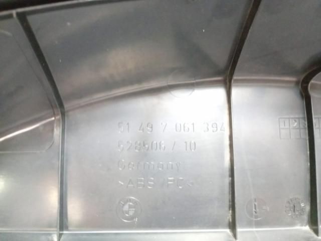 bontott BMW 5 E60 Csomagtérajtó Díszléc