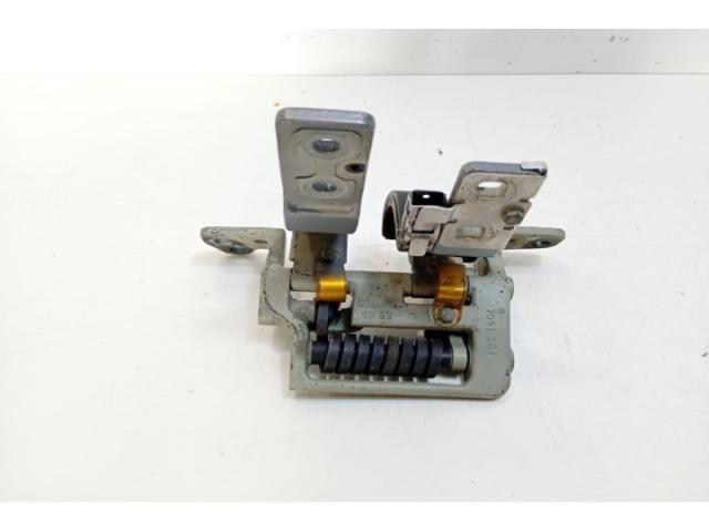 bontott BMW 5 E60 Csomagtérajtó Jobb Zsanér