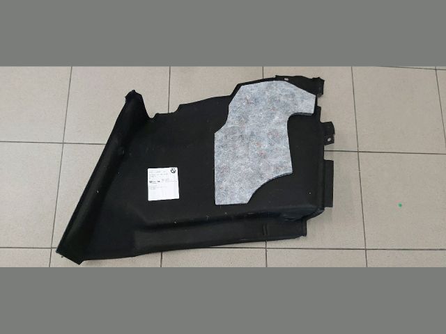 bontott BMW 5 E60 Csomagtérajtó Kárpit