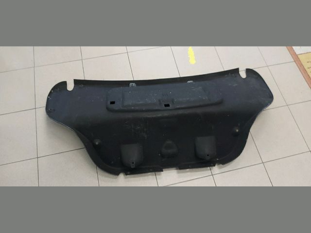 bontott BMW 5 E60 Csomagtérajtó Kárpit