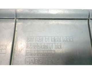 bontott BMW 5 E60 Csomagtérajtó Kárpit