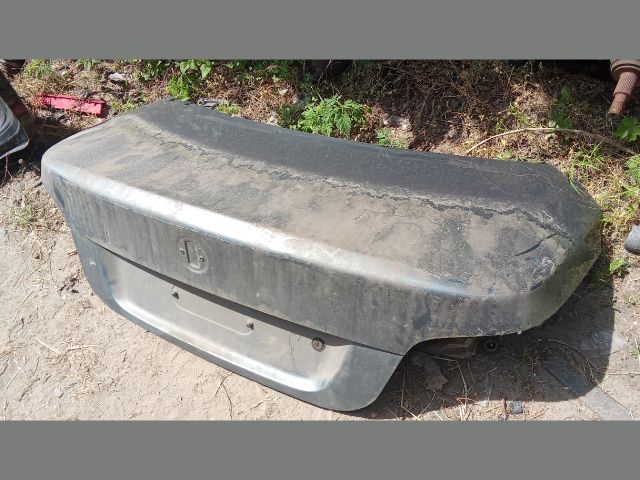 bontott BMW 5 E60 Csomagtérajtó (Üres lemez)