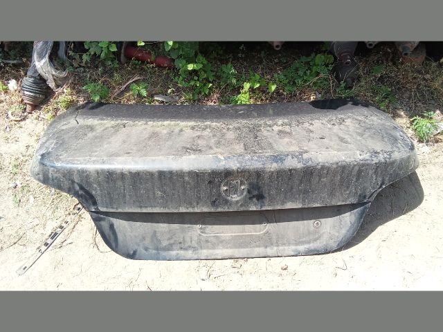 bontott BMW 5 E60 Csomagtérajtó (Üres lemez)