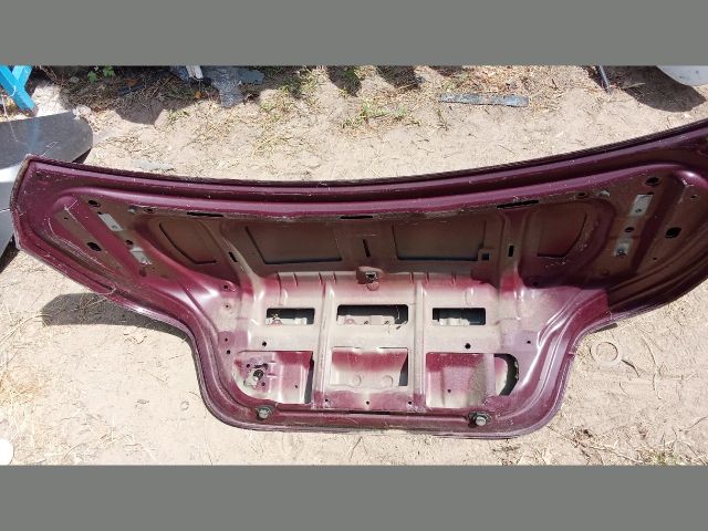 bontott BMW 5 E60 Csomagtérajtó (Üres lemez)