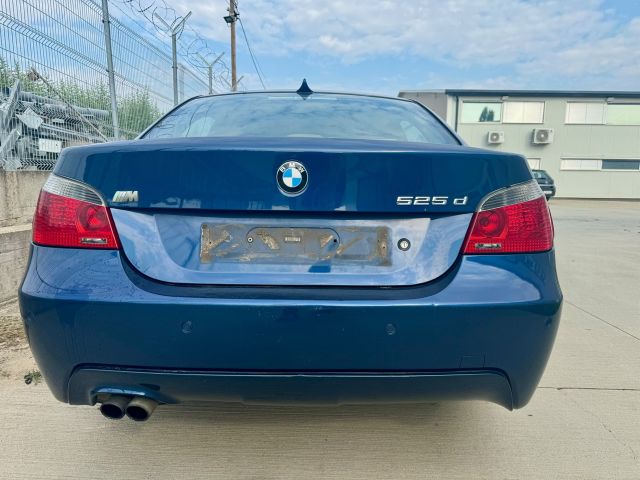 bontott BMW 5 E60 Csomagtérajtó (Üres lemez)