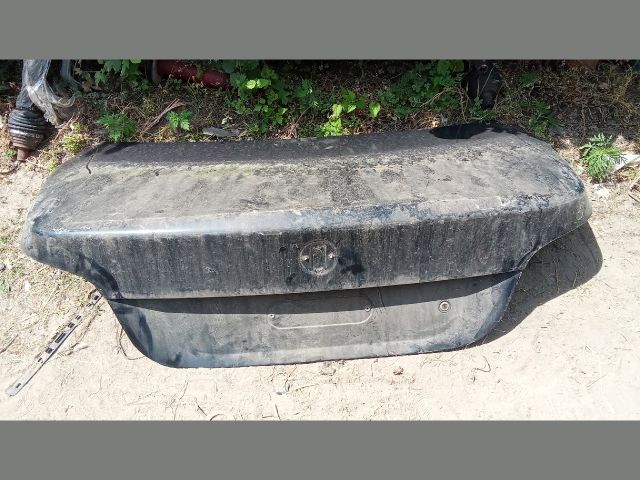 bontott BMW 5 E60 Csomagtérajtó (Üres lemez)