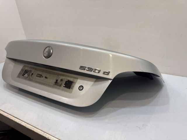 bontott BMW 5 E60 Csomagtérajtó (Üres lemez)