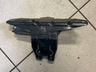 bontott BMW 5 E60 Csomagtérajtó Zárszerkezet