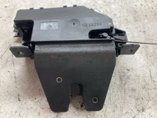 bontott BMW 5 E60 Csomagtérajtó Zárszerkezet