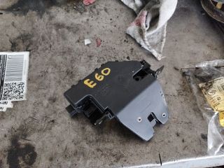 bontott BMW 5 E60 Csomagtérajtó Zárszerkezet