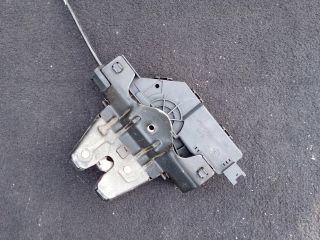 bontott BMW 5 E60 Csomagtérajtó Zárszerkezet