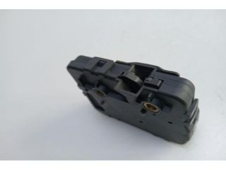 bontott BMW 5 E60 Csomagtérajtó Zárszerkezet