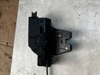 bontott BMW 5 E60 Csomagtérajtó Zárszerkezet