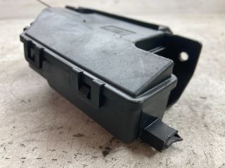 bontott BMW 5 E60 Csomagtérajtó Zárszerkezet