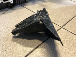 bontott BMW 5 E60 Csomagtérajtó Zárszerkezet