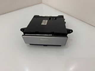 bontott BMW 5 E60 Első Hamutartó