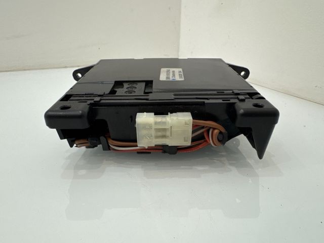 bontott BMW 5 E60 Első Hamutartó