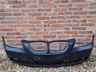 bontott BMW 5 E60 Első Lökhárító (Részeivel)