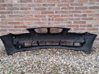 bontott BMW 5 E60 Első Lökhárító (Részeivel)