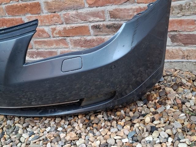 bontott BMW 5 E60 Első Lökhárító (Részeivel)