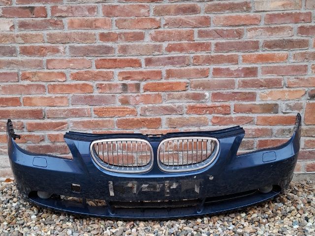 bontott BMW 5 E60 Első Lökhárító (Részeivel)