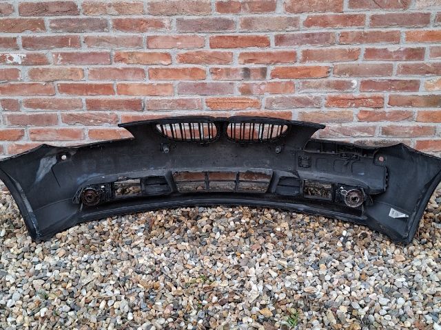 bontott BMW 5 E60 Első Lökhárító (Részeivel)