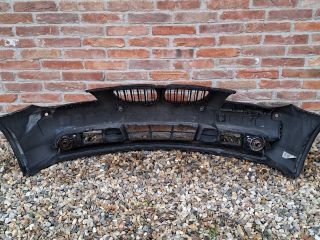 bontott BMW 5 E60 Első Lökhárító (Részeivel)