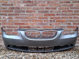 bontott BMW 5 E60 Első Lökhárító (Részeivel)