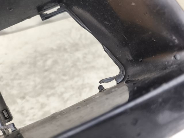 bontott BMW 5 E60 Első Lökhárító (Üresen)