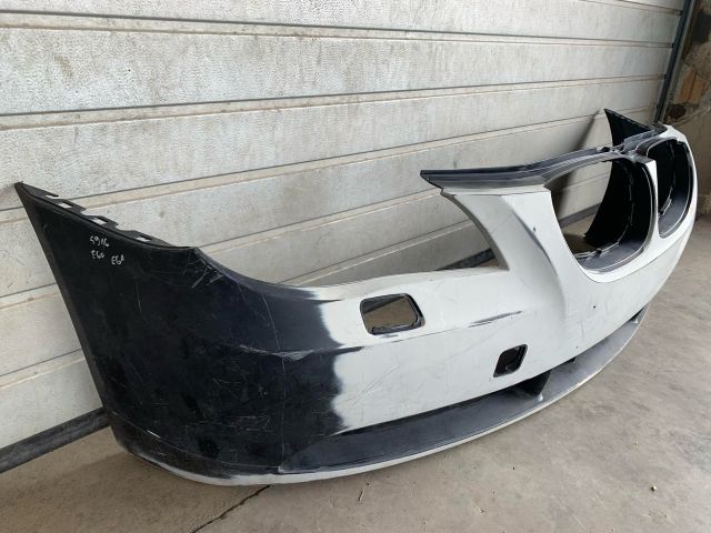 bontott BMW 5 E60 Első Lökhárító (Üresen)