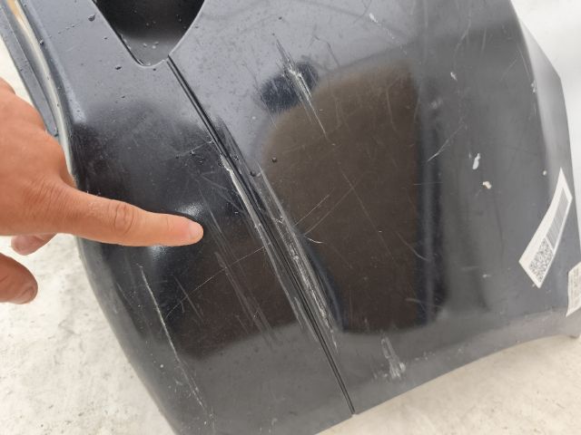 bontott BMW 5 E60 Első Lökhárító (Üresen)